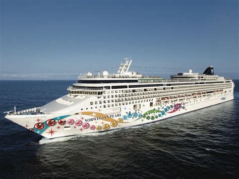 25 BEST Bermuda Cruises 2022 (Prices + Itineraries): Cruises to Bermuda ...