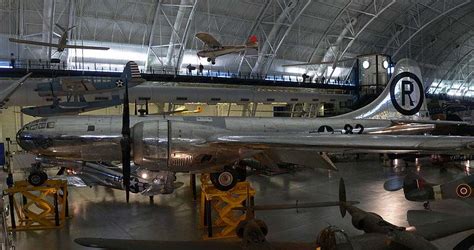 Enola Gay | B-29 Bomber Superfortress Which Dropped The Atomic Bomb on ...