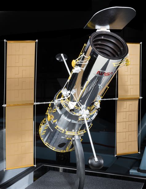 Model, Hubble Space Telescope, 1:20 | National Air and Space Museum