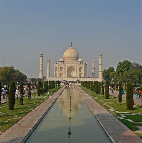 Arvind Katoch Photography : Picture of Taj Mahal's Reflection in Water