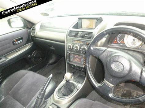 LEXUS IS 200 - lexus-is-200_interior_18.jpg