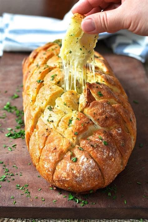 Cheesy Garlic Pull Apart Bread | Swanky Recipes