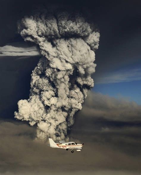 Grimsvotn volcano eruption smoke and plane | Amazing nature, Clouds ...