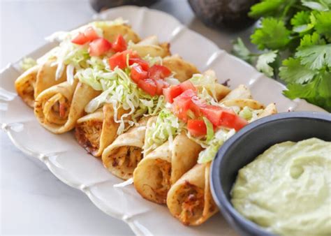 Easy Chicken Flautas Recipe {+VIDEO} | Lil' Luna