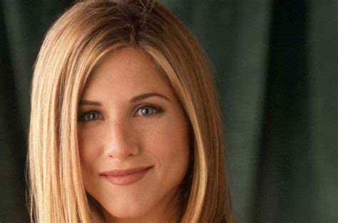 JENNIFER ANISTON'S HIGH SCHOOL REUNION