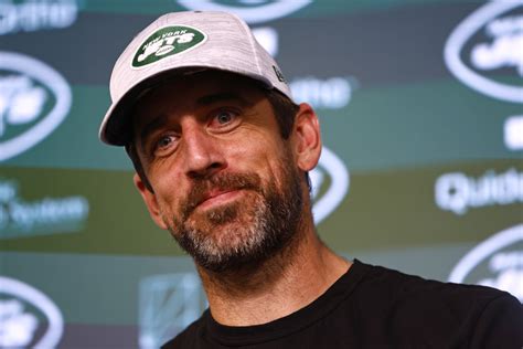 Former Jets GM Not Buying Aaron Rodgers Super Bowl Hype - The Spun