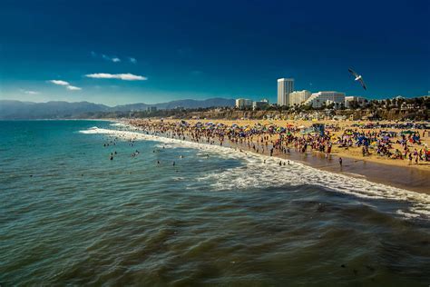 Santa Monica Beach California | المرسال