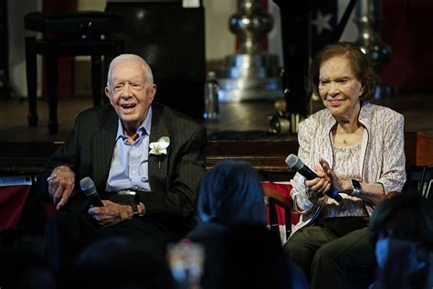 Former first lady Rosalynn Carter enters hospice care - POLITICO