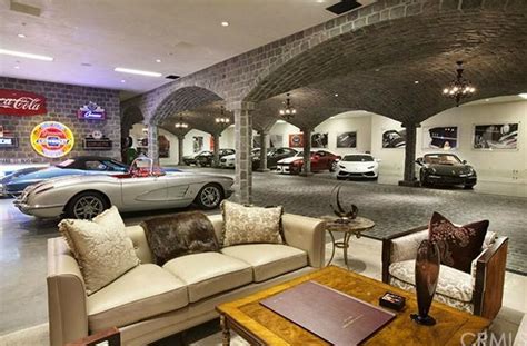 25-car Garage | Luxury garage, Garage design, Luxury homes