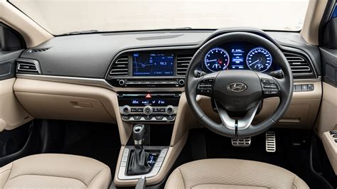 Hyundai Elantra Interior Images & Photo Gallery - CarWale