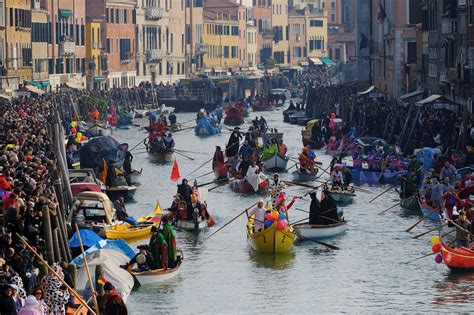 Venice Carnival Brings Out the Masks, Regattas and Revelry - The New ...