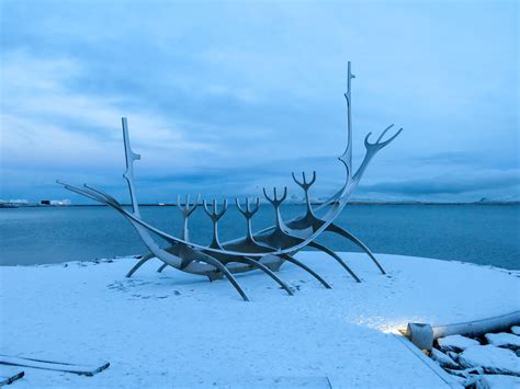 Blue Lagoon Iceland in Winter: A Magical Experience - Blond Wayfarer