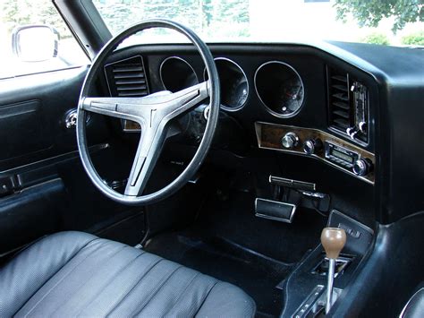 1969 Pontiac Grand Prix SJ, interior. | Pontiac cars, Pontiac grand ...