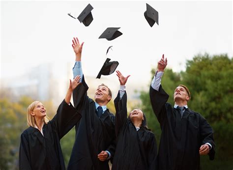 U.K. Grads Warned Not to Throw Caps Into the Air For Photo | TIME