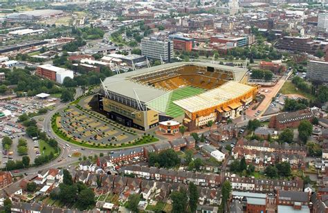 Design: Molineux Stadium – StadiumDB.com