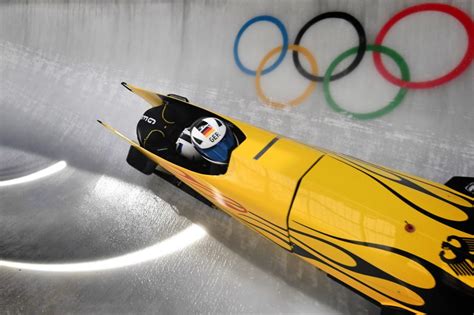 Bobsledders: How fast do bobsledders go?HelloGiggles