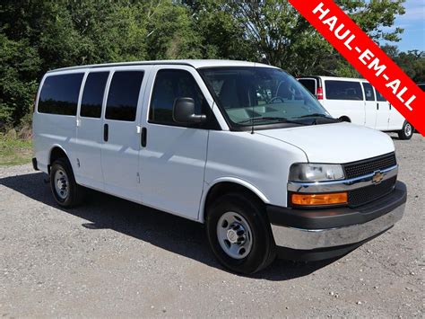 Pre-Owned 2019 Chevrolet Express 2500 LT RWD Passenger Van