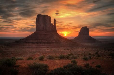 Monument Sunrise | Shutterbug