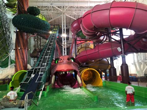 American Dream mall’s waterpark opened for a sneak peek. Here’s a first ...