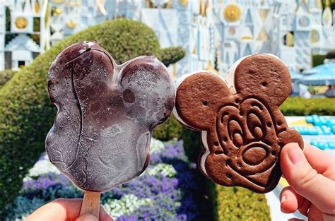 8 best Disneyland snacks to try on your next visit to the theme park ...