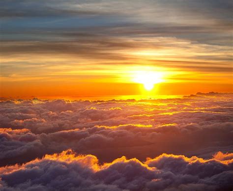 Haleakala Sunrise Tour | See sunrise over the volcano!