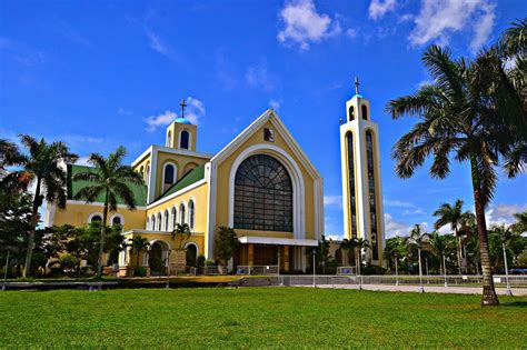 Peñafrancia Basilica Minore - Camarines Sur