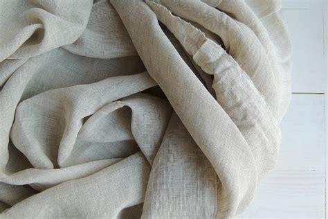 The Shopper's Guide to Fabric: Natural Fibers - College Fashion