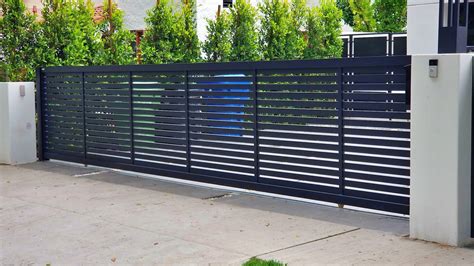 Black Aluminum Driveway Gate | MulhollandBrand.com