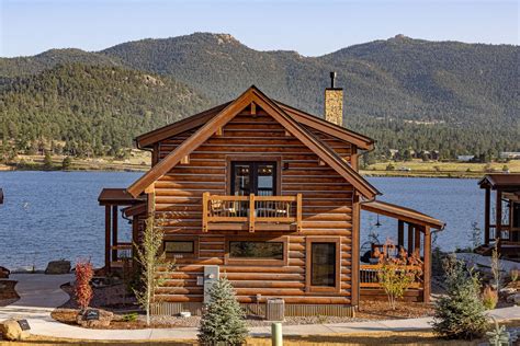 Unveiling the Enchanting Cabins of Estes Park, Colorado | Paraiso Island