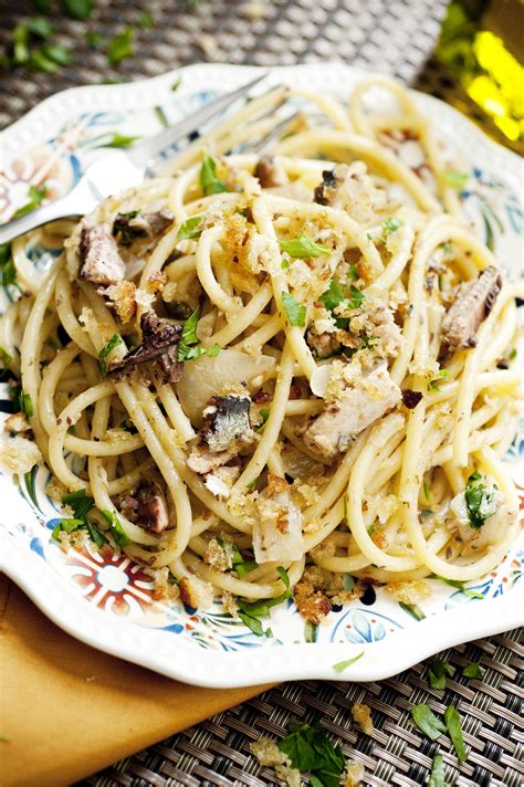 Pasta With Sardines, Bread Crumbs and Capers Recipe | Recipe | Sardine ...