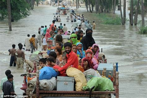 The unpredictable relationship between migration and climate change ...