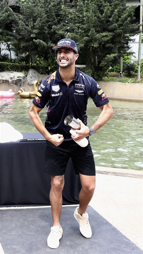 Pin by María José on Ricciardo ️ | Daniel ricciardo, Daniel, Red bull ...