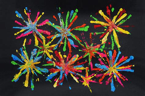 New Year's Eve Crafts for Kids | Fun Craft Ideas | FirstPalette.com