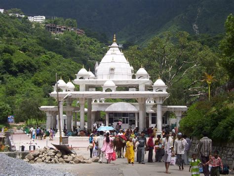 about vaishno devi temple ,Katra Jammu and Kashmir