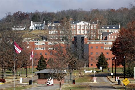 Alabama A&M faculty repeat concerns over no pay raises for 5 years | AL.com