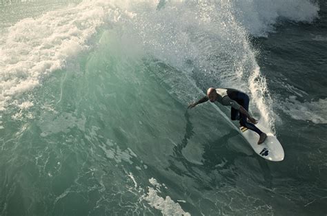 Pacific Beach Surfer | May 2013 | San Diego, CA | Pacific beach, Moving ...