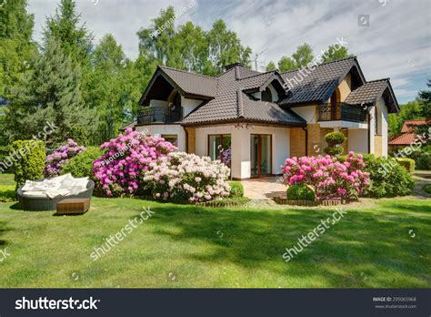 Picture Beautiful Village House Garden Stock Photo 295065968 | Shutterstock