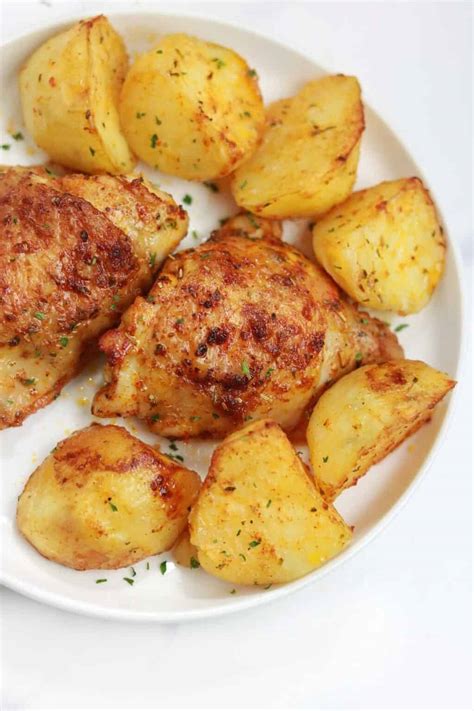 Oven Baked Chicken And Potatoes Recipe - Chicken Vibes