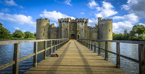 Bodiam Castle, Robertsbridge, East Sussex - Historic UK