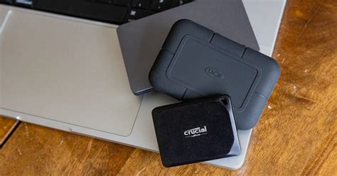 10 Best Crucial Portable SSD For 2023 | Robots.net