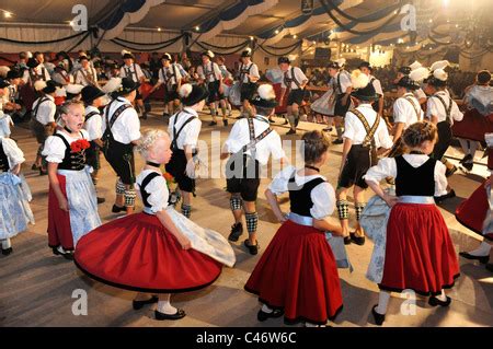 Schuhplattler, Bavarian folklore, folk dance, Ruhpolding, Chiemgau ...