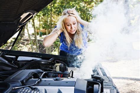 Car Smoking Under Hood But Not Overheating – Causes and Solutions