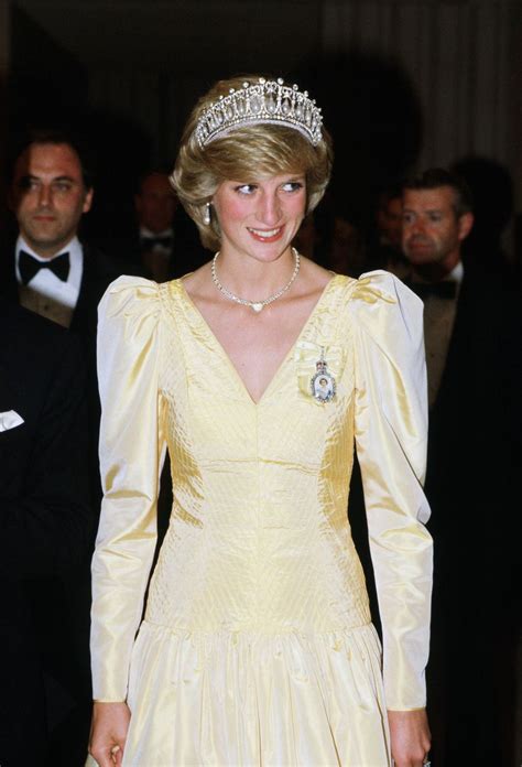 Princess Diana's Best Fashion Moments - Princess Di's Style Timeline