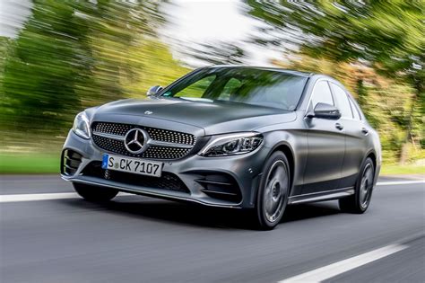 Mercedes-Benz C-Class C200 AMG Line 2018 UK review | Autocar