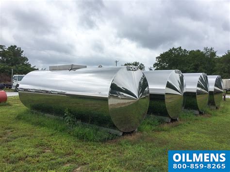 Stainless Steel Water Tanks-2 - Fuel Trucks | Tank Trucks | Oilmens