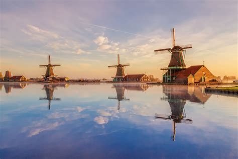 Discover Holland With a Day Trip to Zaanse Schans