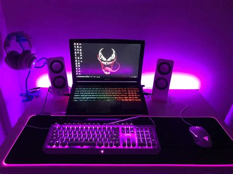 My Humble Laptop Gaming Setup. Anyone else gaming on a laptop? : r ...