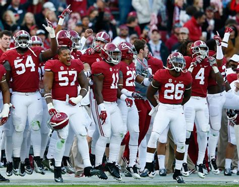 Six Alabama Players Named to AP All-SEC First Team