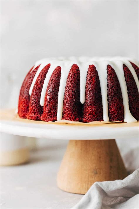 nothing bundt cakes peppermint chocolate chip bundtlet - Gale Gann