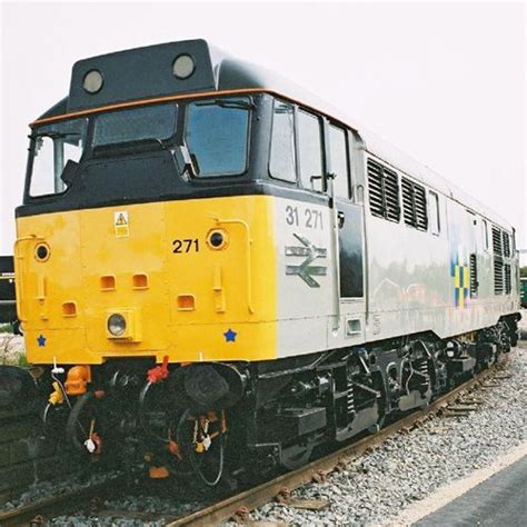 17 Best images about Trains: My Favourite, the Diesels. on Pinterest ...